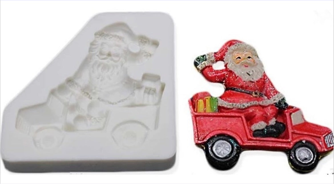 MOLDE DE SILICÓN SANTA EN AUTO